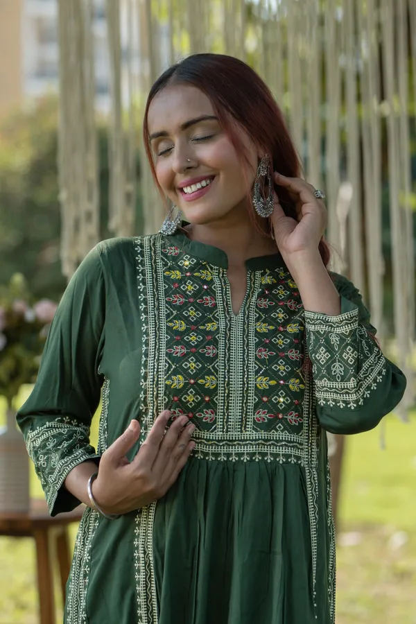 Green_Cotton_Embroidered_Kurta_Stylish_Ethnic_A_Line_Design_For_Women