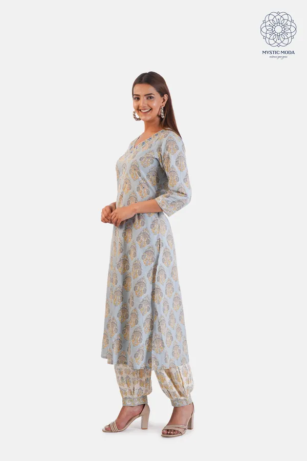 Blue_Elegant_Floral_Print_Kurta_Set_With_Pants_Dupatta_Ethnic_Wear_For_Women