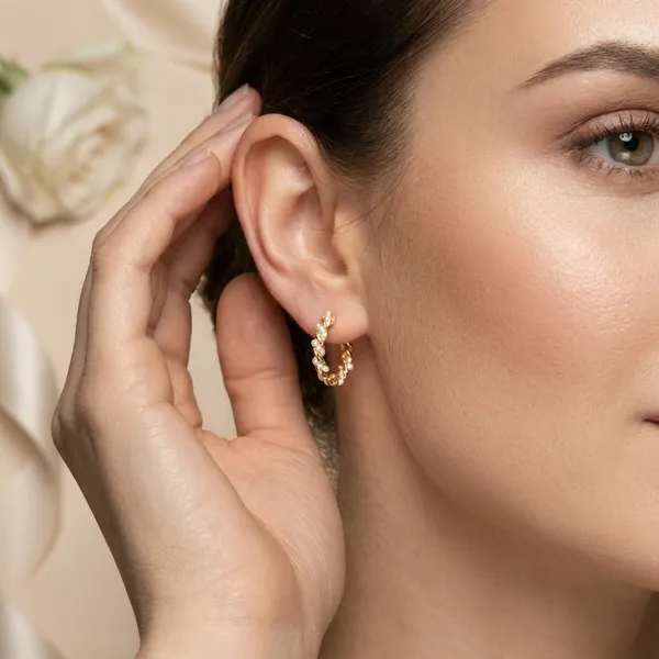 Gold_Twisted_Circle_Stud