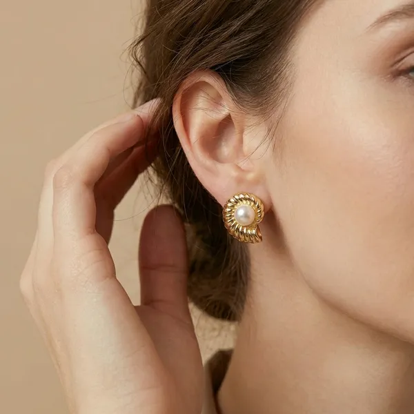 Gold_And_White_Elegant_Pearl_And_Stud_Earrings