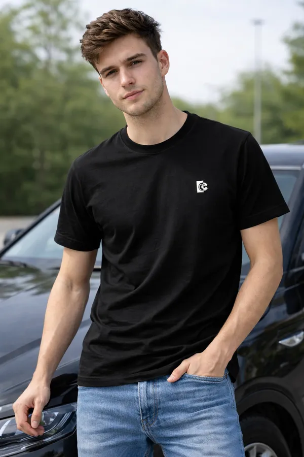 Black_Cotton_T-Shirt