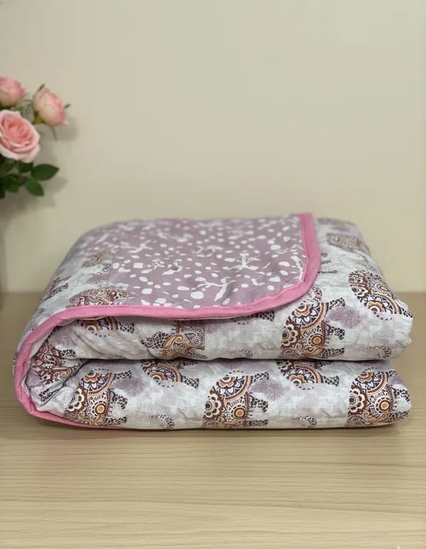 Dohar_Premium_100%_Cotton_Double_Bed_The_Heritage_Trunk,_All_Season_Reversible_Blanket,_Soft,_Lightweight_And_Breathable_Ac_Dohar/Quilt/Blanket/For_Bed_Blanket_Lavender/Pink