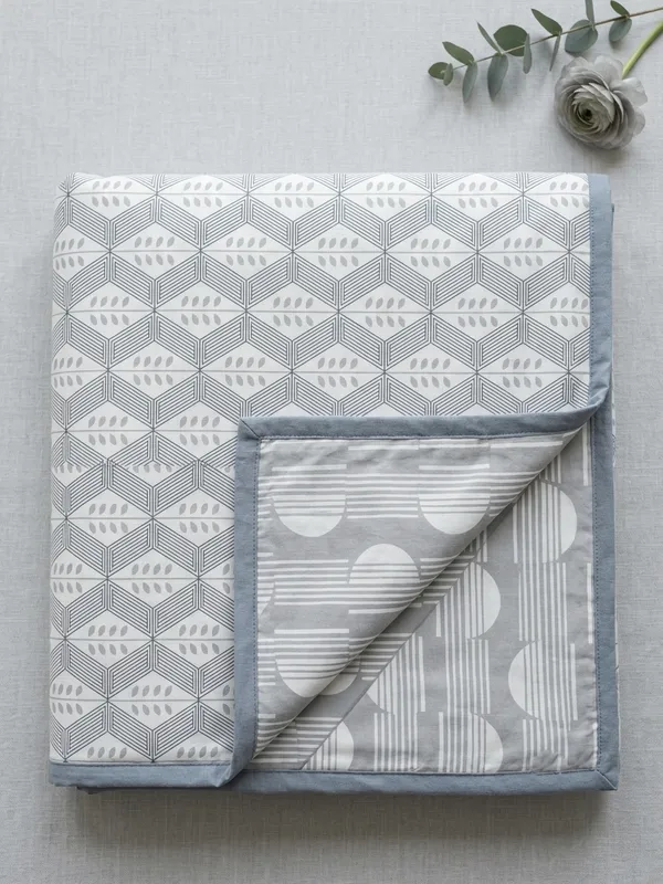 Diamond_Geometric_Cotton_Bedding_Set_Single_Bed_Sheet_Comforter_Lightweight,_Durable_&_Cozy_Ideal_For_Everyday_Use_&_Mild_Winter_,_Grey/Silver