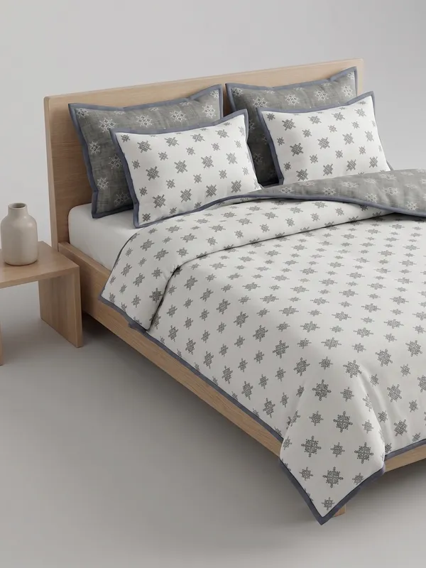 Dohar_Premium_100%_Cotton_Single_Bed_Symmetrical_Print_Style.,_All_Season_Reversible_Blanket,_Soft,_Lightweight_And_Breathable_Ac_Dohar/Quilt/Blanket/For_Bed_Grey_&_White