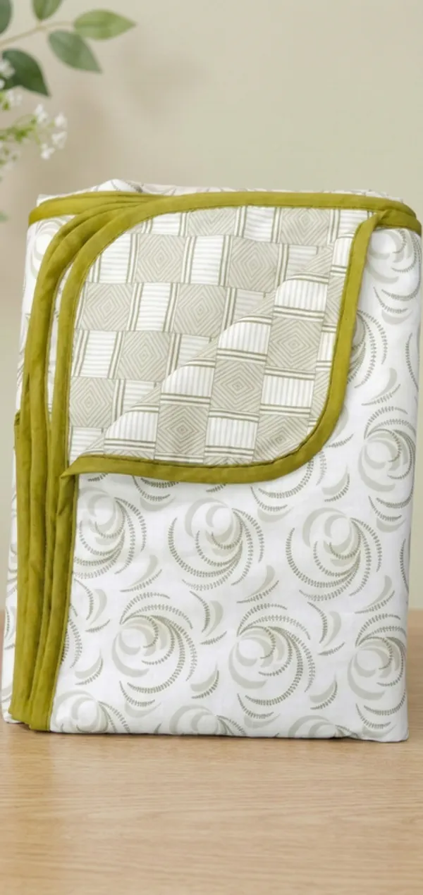 Modern_Reversible_Cotton_Bedding_Set_Double_Bedsheet_Comforter_Lightweight,_Durable_&_Cozy_Ideal_For_Everyday_Use_&_Mild_Winter_,_Sage/Olive