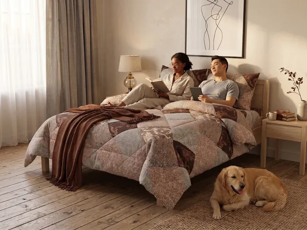HOMECENT_Signature_Brown_and_Beige_Double_Bed_Comforter_Set,_Diamond_Patchwork_Floral_Pattern,_3-Piece_Quilted_Double_Bed_Comforter_?_Premium_Down-Feel_Insert_with_4_Corner_Tabs,_Machine_Washable_(Mocha_Patchwork)-_230_X_250CM-300GSM