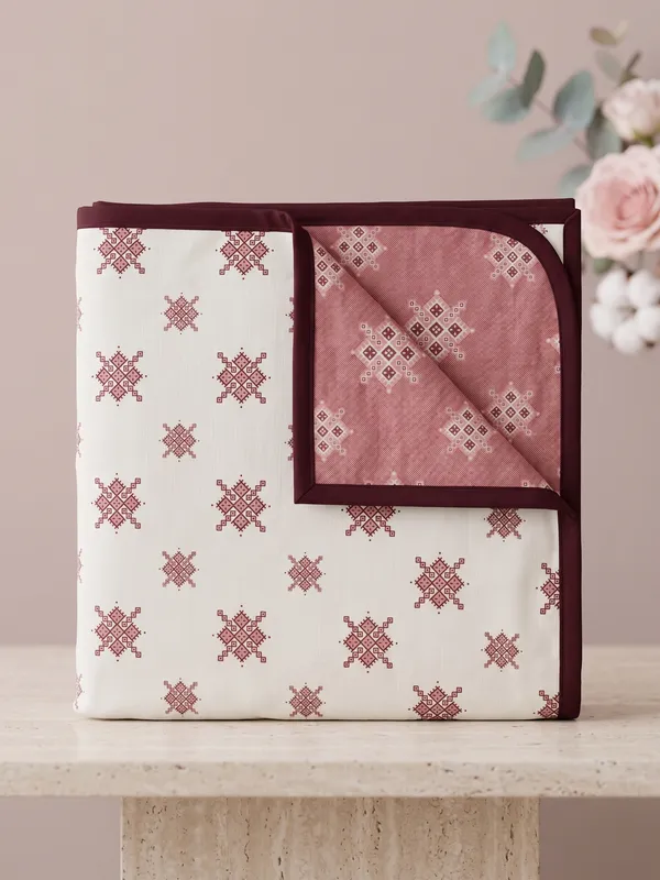 Dohar_Premium_100%_Cotton_Single_Bed_Symmetrical_Print_Style.,_All_Season_Reversible_Blanket,_Soft,_Lightweight_And_Breathable_Ac_Dohar/Quilt/Blanket/For_Bed_Pink_&_White