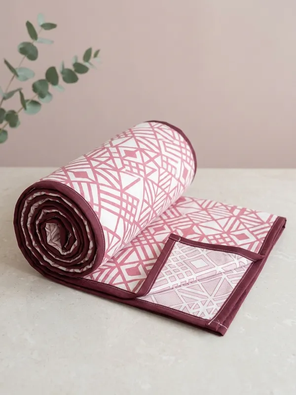 Dohar_Premium_100%_Cotton_Single_Bed_Geometric_Framework,_All_Season_Reversible_Blanket,_Soft,_Lightweight_And_Breathable_Ac_Dohar/Quilt/Blanket/For_Bed_Lavender