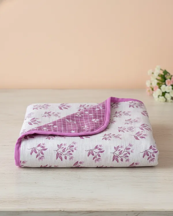 Dohar_Premium_100%_Cotton_Double_Bed_Botanical_Leaf_With_Windowpane_Grid,_All_Season_Reversible_Blanket,_Soft,_Lightweight_And_Breathable_Ac_Dohar/Blanket/For_Bed_Berry_Pink