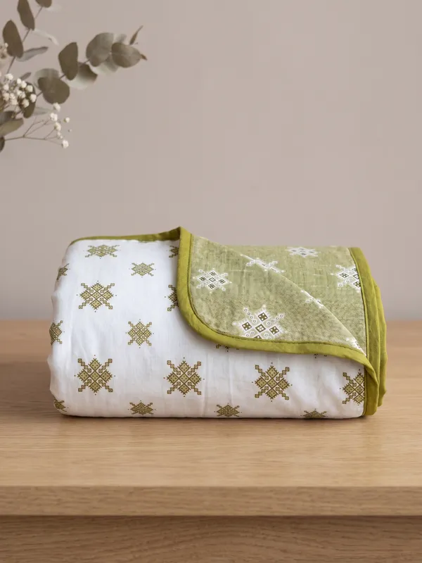 Diamond_Cotton_Bedding_Set_Single_Bed_Sheet_Comforter_Lightweight,_Durable_&_Cozy_Ideal_For_Everyday_Use_&_Mild_Winter_,_Light_Green_&_White