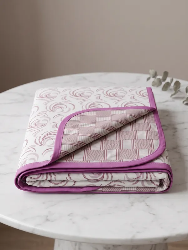 Dohar_Premium_100%_Cotton_Single_Bed_Geometric_And_Organic.,_All_Season_Reversible_Blanket,_Soft,_Lightweight_And_Breathable_Ac_Dohar/Quilt/Blanket/For_Bed_Mauve/Plum