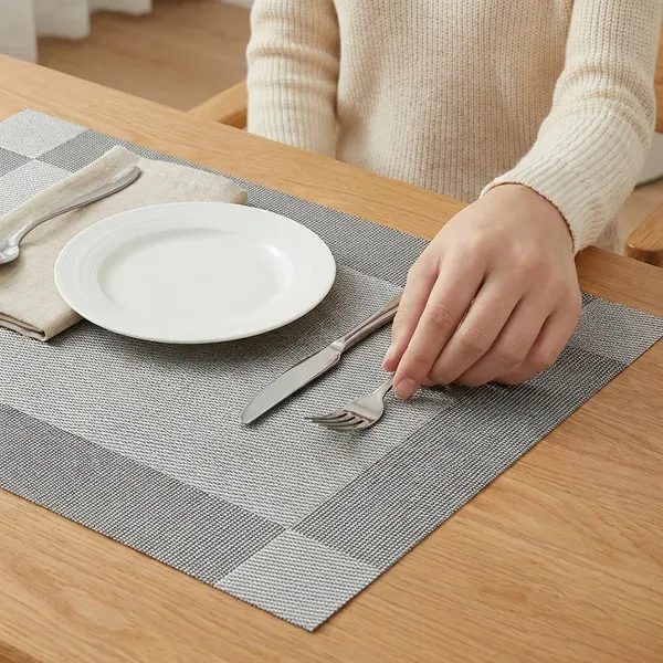 Set_of_4_Pcs_Silver_PVC_Table_Mat_Waterproof_Heat_Resistant_Mats_Bed_Side_Table_Placemats_Foodmat_For_Dining_Table_Accessories_Mats
