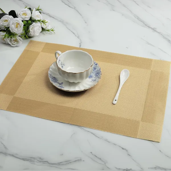 Set_of_4_Pcs_Golden_PVC_Table_Mat_Waterproof_Heat_Resistant_Mats_Bed_Side_Table_Placemats_Foodmat_For_Dining_Table_Accessories_Mats