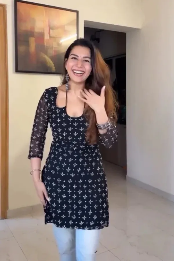 Blue_Hand_Block_Printed_Pure_Cotton_Short_Kurti_For_Women