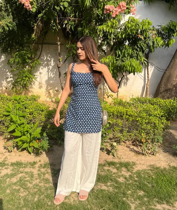 Light_Blue_Hand_Block_Printed_Pure_Cotton_Short_Kurti_For_Women