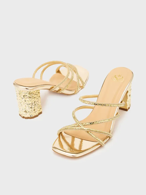 Women_Block_Party_Sandals