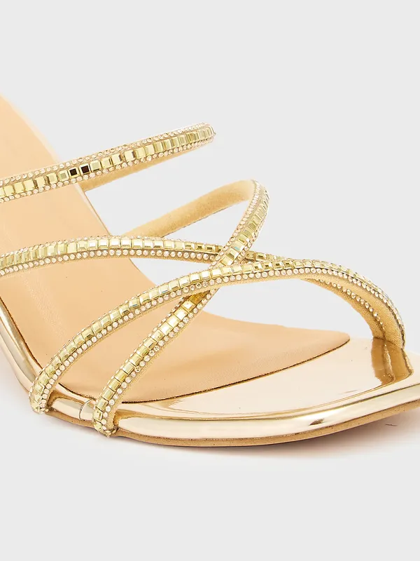 Women_Block_Party_Sandals