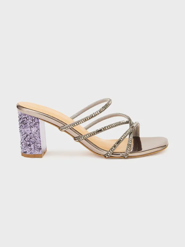 Women_Block_Party_Sandals