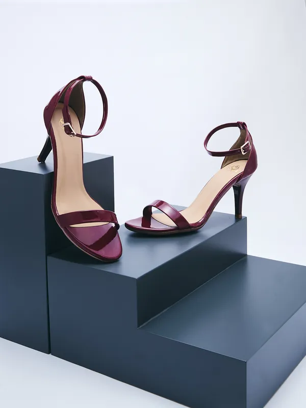 Women_Slim_Party_Sandals