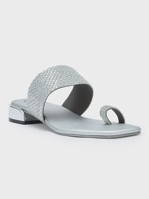 Women_Ethnic_Sandals