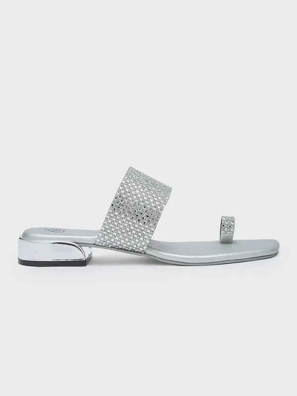 Women_Ethnic_Sandals