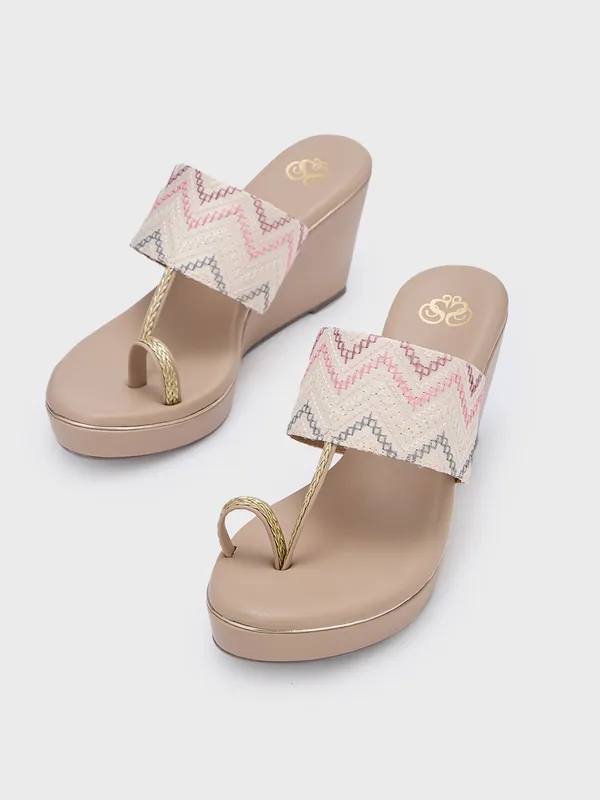 Women_Wedge_Smart_Casual_Sandals
