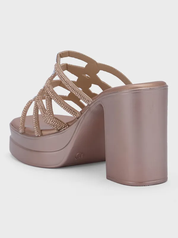 Women_Block_Party_Sandals