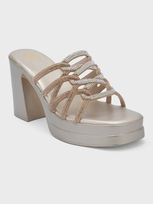 Women_Block_Party_Sandals