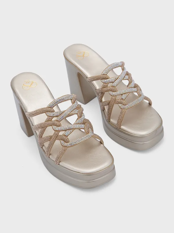 Women_Block_Party_Sandals