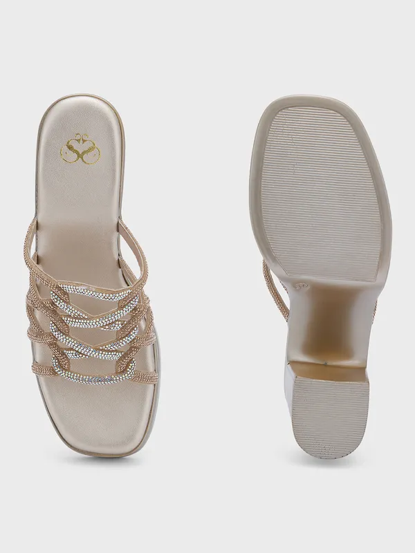 Women_Block_Party_Sandals