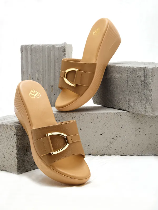 Women_Platform_Smart_Casual_Sandals
