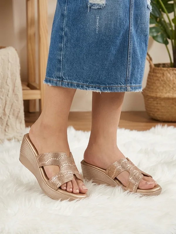 Women_Smart_Casual_Sandals