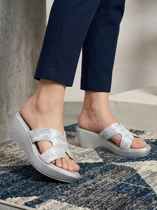 Women_Smart_Casual_Sandals