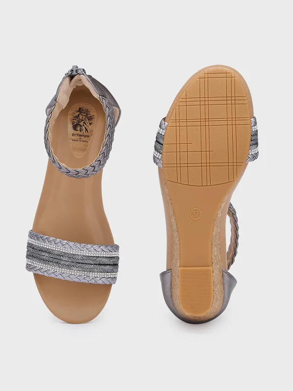 Women_Wedge_Smart_Casual_Gladiators