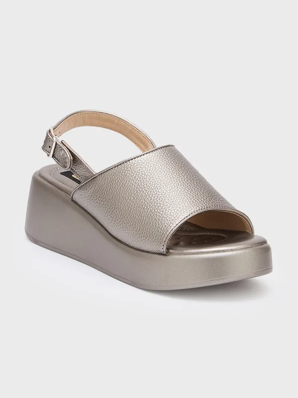 Women_Platform_Smart_Casual_Sandals