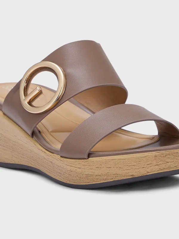 Women_Platform_Smart_Casual_Sandals