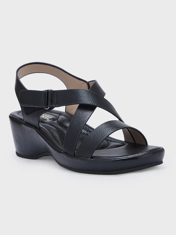 Women_Wedge_Smart_Casual_Sandals