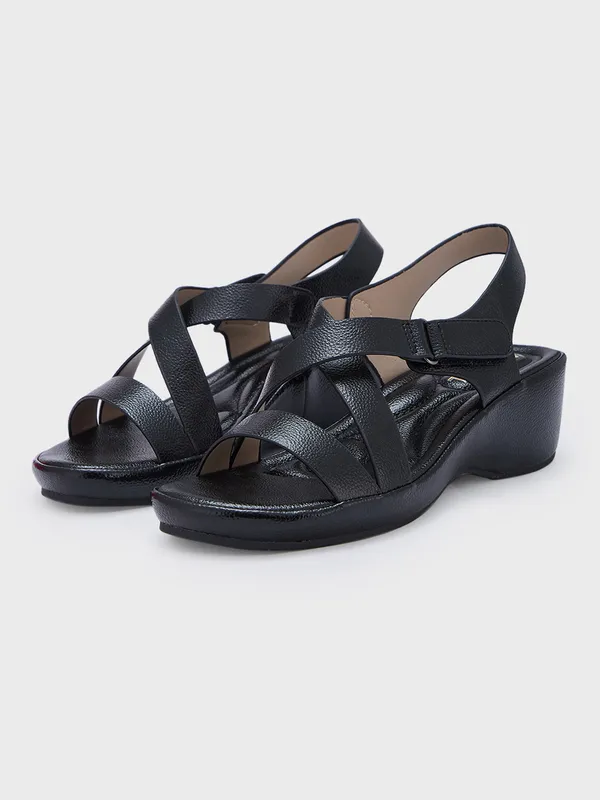 Women_Wedge_Smart_Casual_Sandals