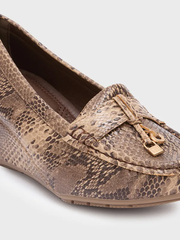 Women_Wedge_Smart_Casual_Loafers