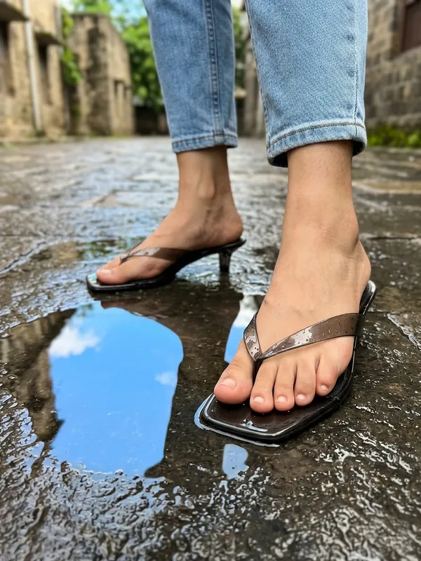 Women_Rainy__Smart_Casual_Sandals