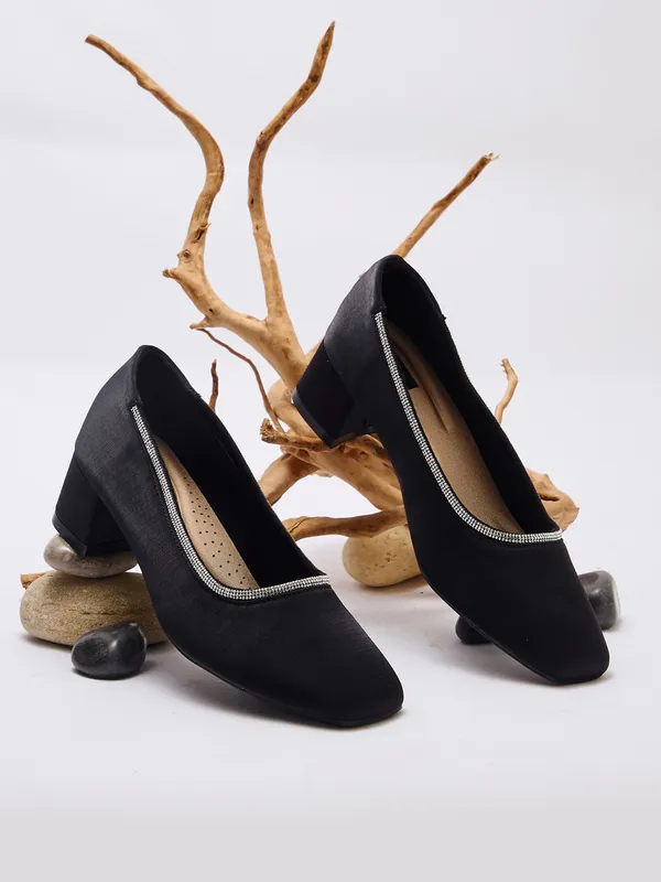 Women_Block_Smart_Casual_Pumps