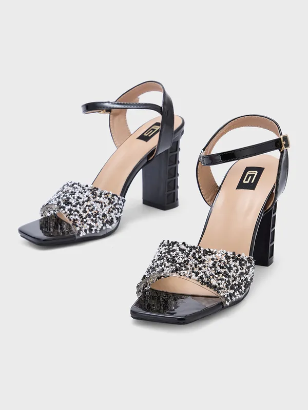 Women_Block_Party_Sandals