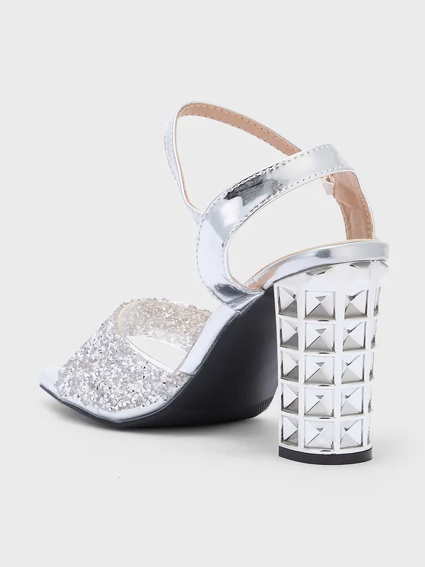 Women_Block_Party_Sandals