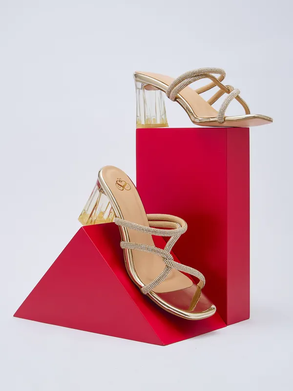 Women_Block_Party_Sandals