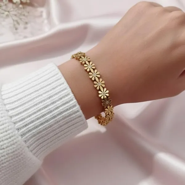 Gold_Alloy_Steel_Premium_Bracelet_For_Women