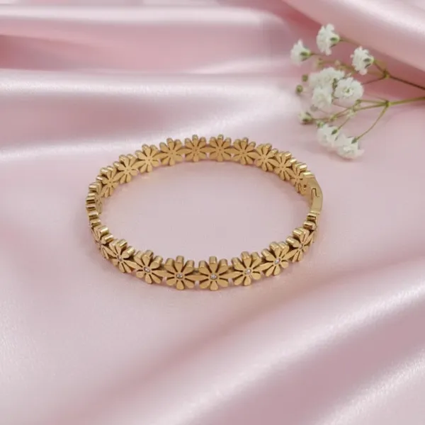 Gold_Alloy_Steel_Premium_Bracelet_For_Women