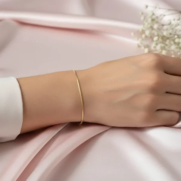 Gold_Alloy_Steel_Premium_Bracelet_For_Women
