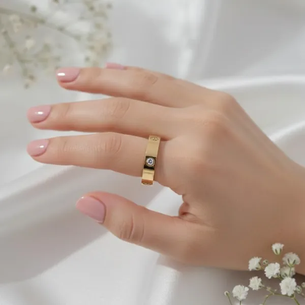 Gold_Alloy_Steel_Premium_Ring_For_Women