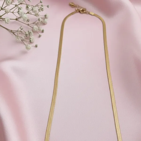 Gold_Alloy_Steel_Premium_Chain_For_Women
