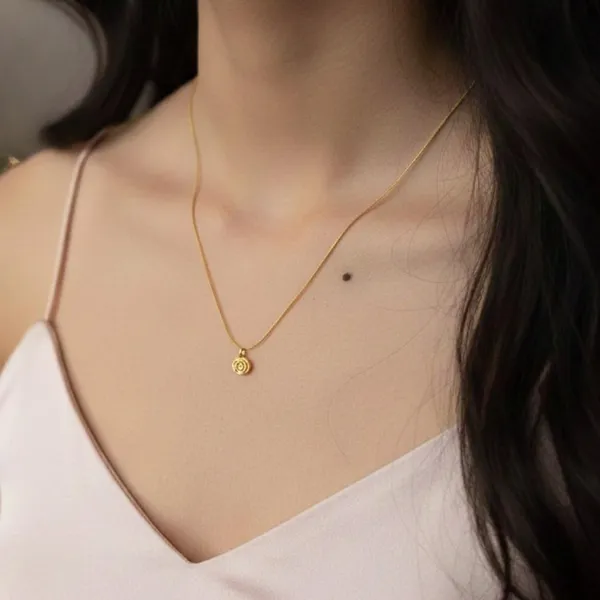 Gold_Alloy_Steel_Premium_Necklace_For_Women